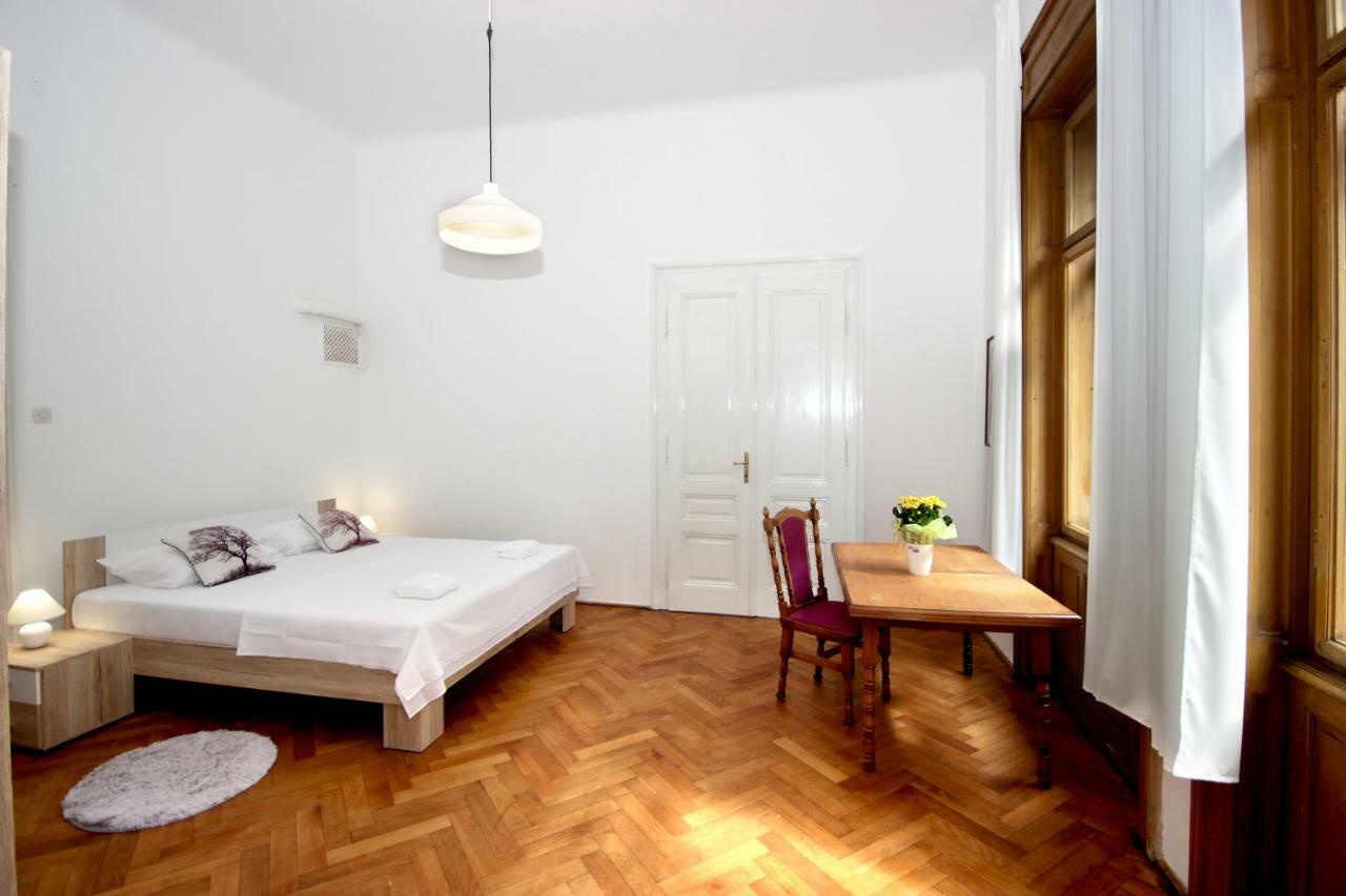 Apartment In The Top Center Of Old Town Pula Luaran gambar